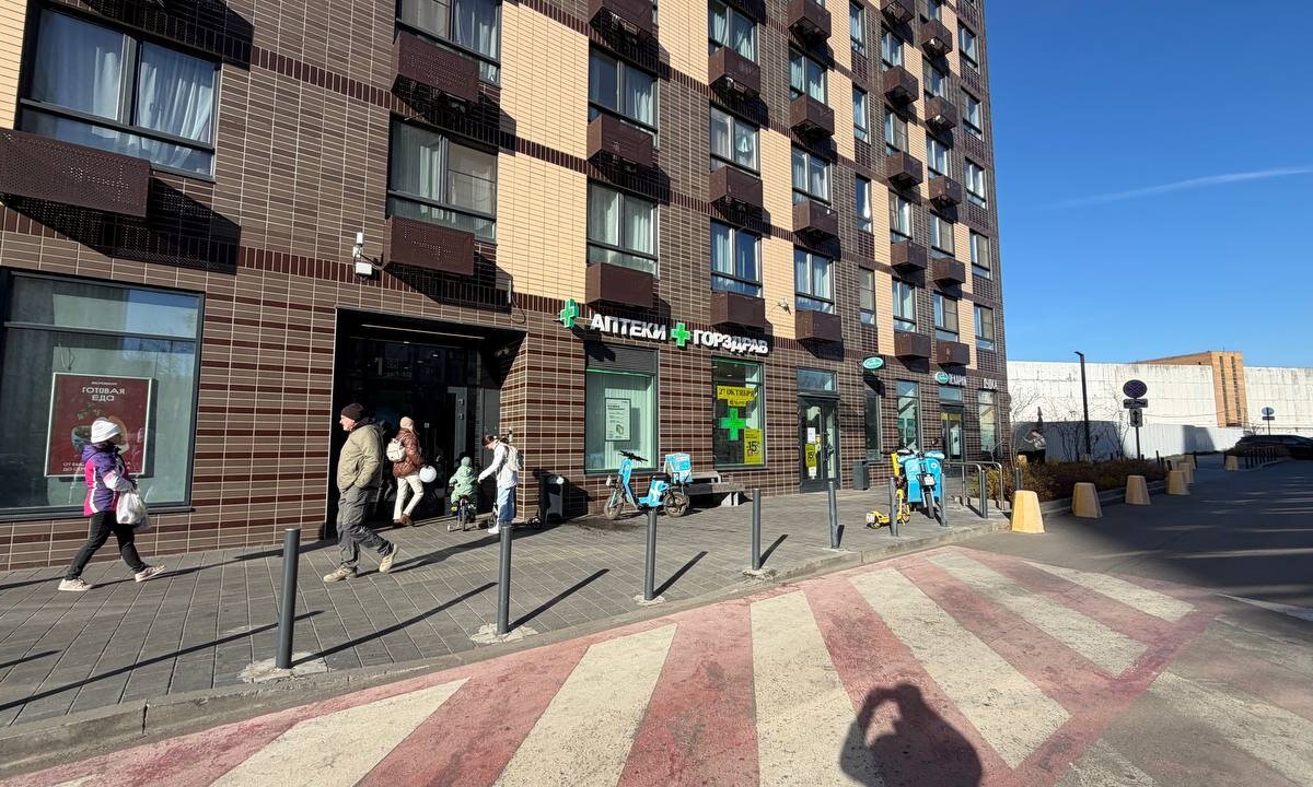 Продажа помещения в с сетевой аптекой на 1-й линии