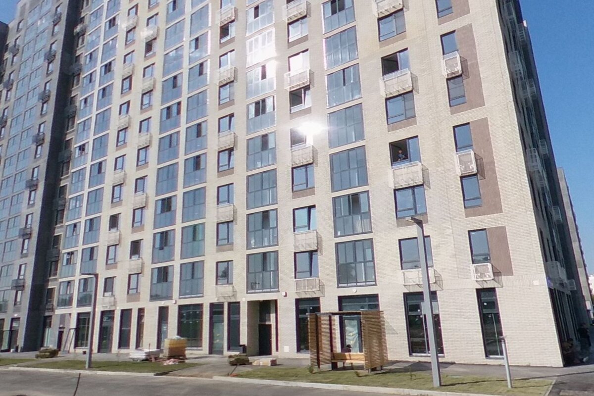 Продажа торгового помещения в новом доме в Перово
