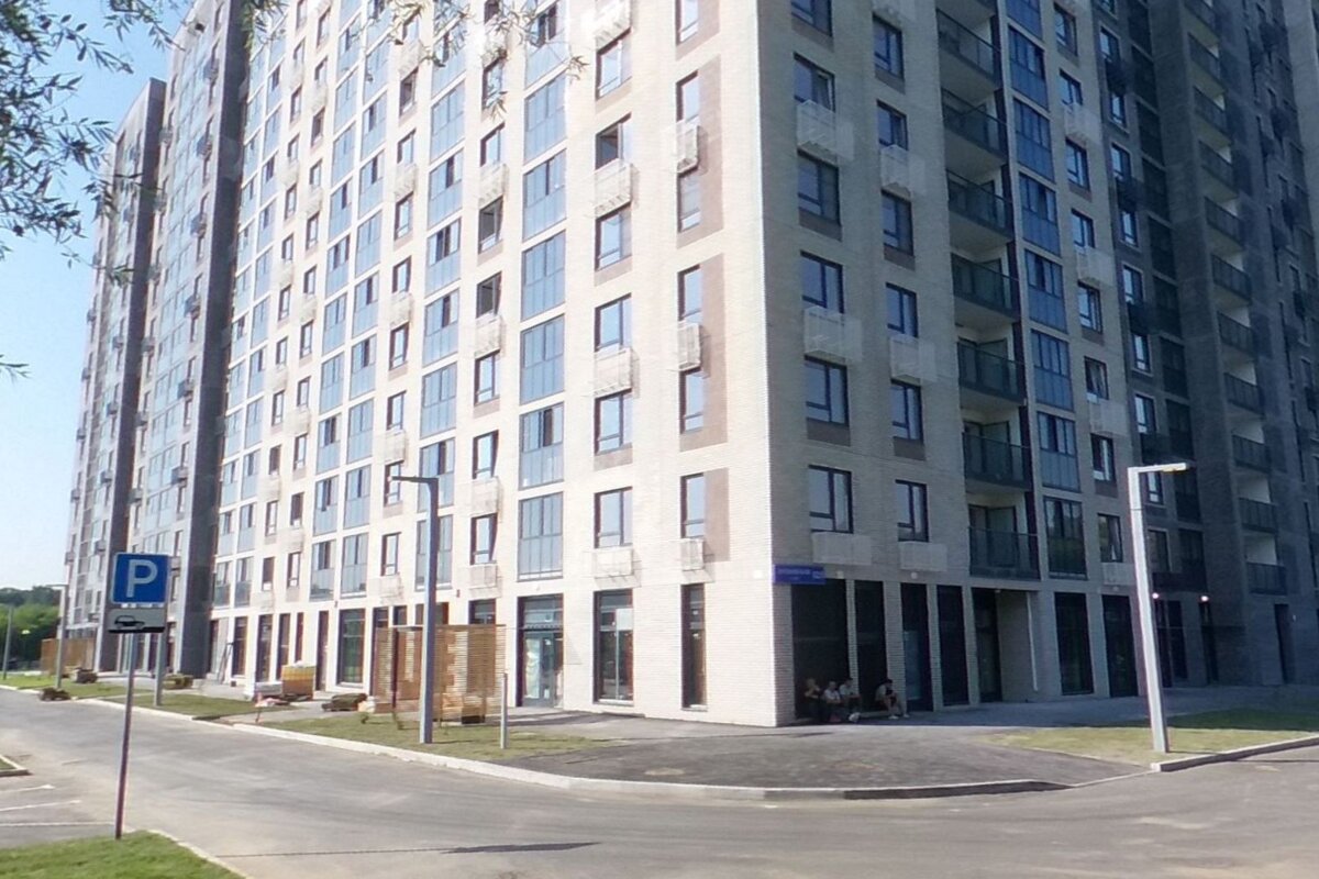 Продажа торгового помещения в новом доме в Перово