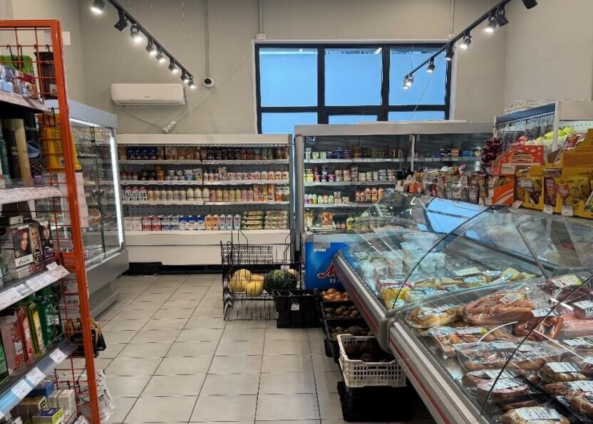 Продажа помещения в жилом комплексе на Родниковой