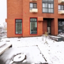 Продажа помещения с арендаторами в новом доме 