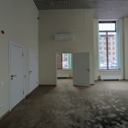 Продажа помещения с арендаторами в новом доме 