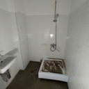 Продажа помещения с арендаторами в новом доме 