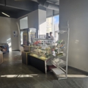 Продажа торгового помещения с арендаторами 