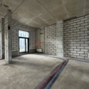 Продажа торгового помещения в жилом комплексе 8 Клёнов