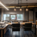 Продажа помещения с арендаторами на выходе из метро