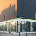 Аренда торгового помещения в здании паркинга 