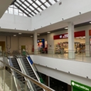 Продажа двух торгово-офисных центров в поселке "Малаховское озеро" 