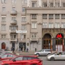 Продажа торгового помещения у выхода из метро с арендатором