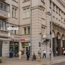 Продажа торгового помещения у выхода из метро с арендатором