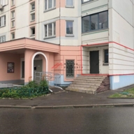 Продажа торгового помещения с арендаторами на Маршала Савицкого