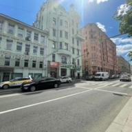 Продажа коммерческого помещения в центре Москвы