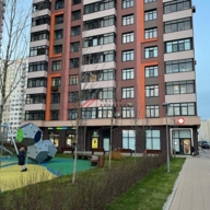 Продажа помещения с арендатором "Красное белое"