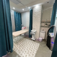 Продажа торгового помещения с арендатором Салон красоты