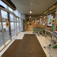 Продажа торгового здания с арендаторами