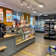 Продажа помещения с арендаторами в Москве 