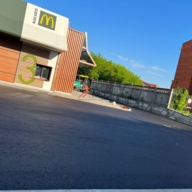 Продажа торгового здания с Вкусно и Точка