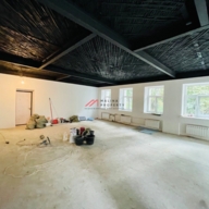 Продажа нежилого помещения на Парке Культуры