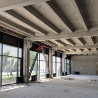 Продажа торгового помещения в административном здании