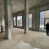 Аренда торгового помещения в новом жолом доме