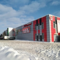 Продажа торгового здания с арендаторами 