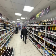 Продажа торгового здания с арендаторами