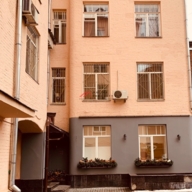 Продажа торгового помещения у Патриарших Прудов