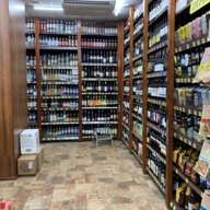 Продажа помещения с арендатором Красное и Белое