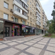 Продажа помещения с алкомаркетом Винлаб на Ленинградском шоссе