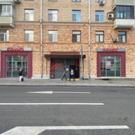 Продажа торгового помещения на улице Барклая с арендатором