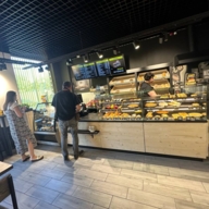 Продажа торгового помещения с арендатором "Буханка"