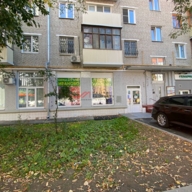 Продажа помещения с арендаторами на выходе из метро Водный стадион 