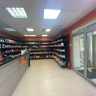 Аренда торгового помещения у метро Академическая