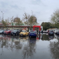 Продажа торгового помещения с арендатором "Винлаб"