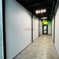 Продажа помещения с арендаторами в ЖК Vander park