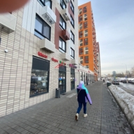 Аренда помещения на 1-й линии рядом с супермаркетом