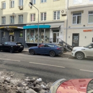 Продажа торгового помещения на выходе из метро