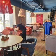 Продажа торгового здания с арендаторами в Подмосковье