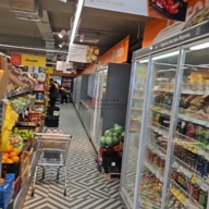 Продажа торгового здания с арендаторами в Подмосковье