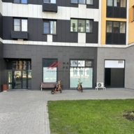 Продажа торгового помещения в жилом комплексе Лучи
