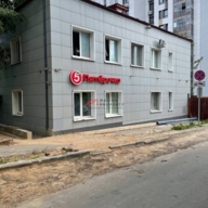 Торговое здание с супермаркетом Пятёрочка