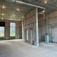 Продажа торгового помещения в ЖК "Зелёный парк" 