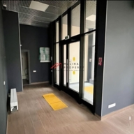 Аренда коммерческого помещения в новом жилом доме