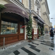 Продажа помещения с арендатором ресторан на Неглинной