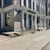 Продажа торгового помещения с арендатором на Бауманской