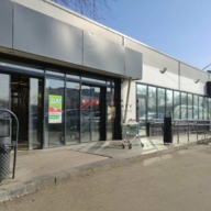 Продажа торгового здания с супермаркетом ДА