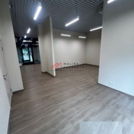 Продажа торгового помещения в новом доме 