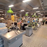 Продажа здания с сетевыми арендаторами