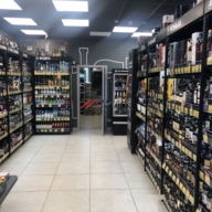 Продажа помещения с арендатором Винлаб 