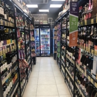 Продажа помещения с арендатором Винлаб 